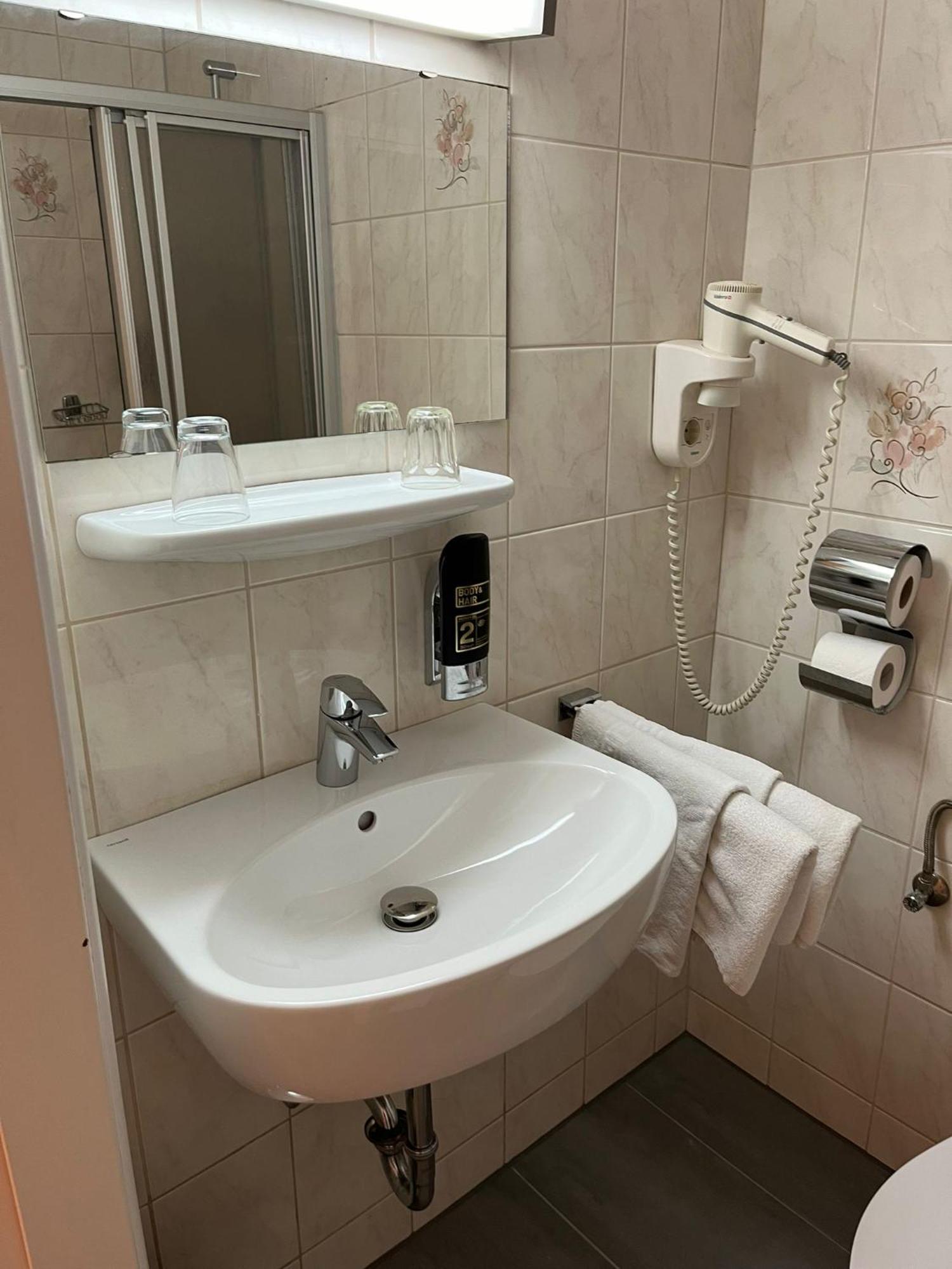 City Hotel Post 22 براوناو آم إن المظهر الخارجي الصورة